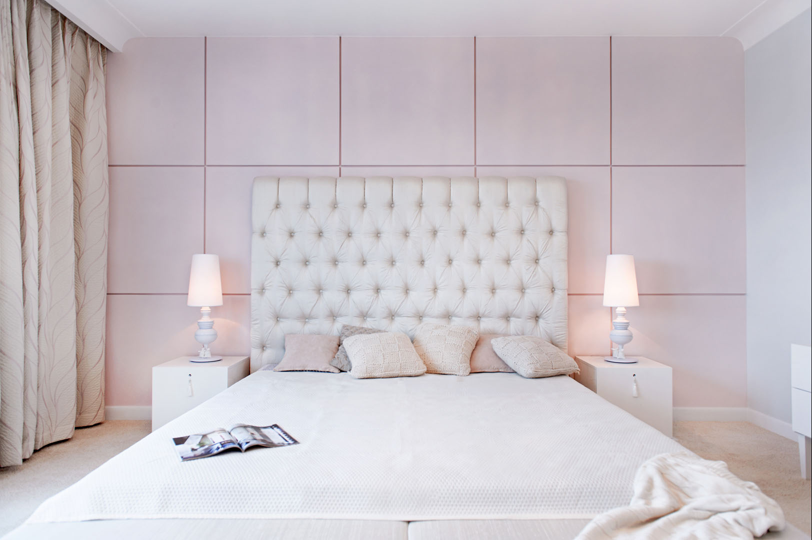 53 wezgłowie łóżko lampki nocne zasłona